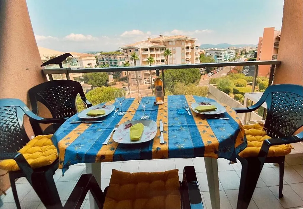 Le Capitole Apartment Frejus 0*,  France
